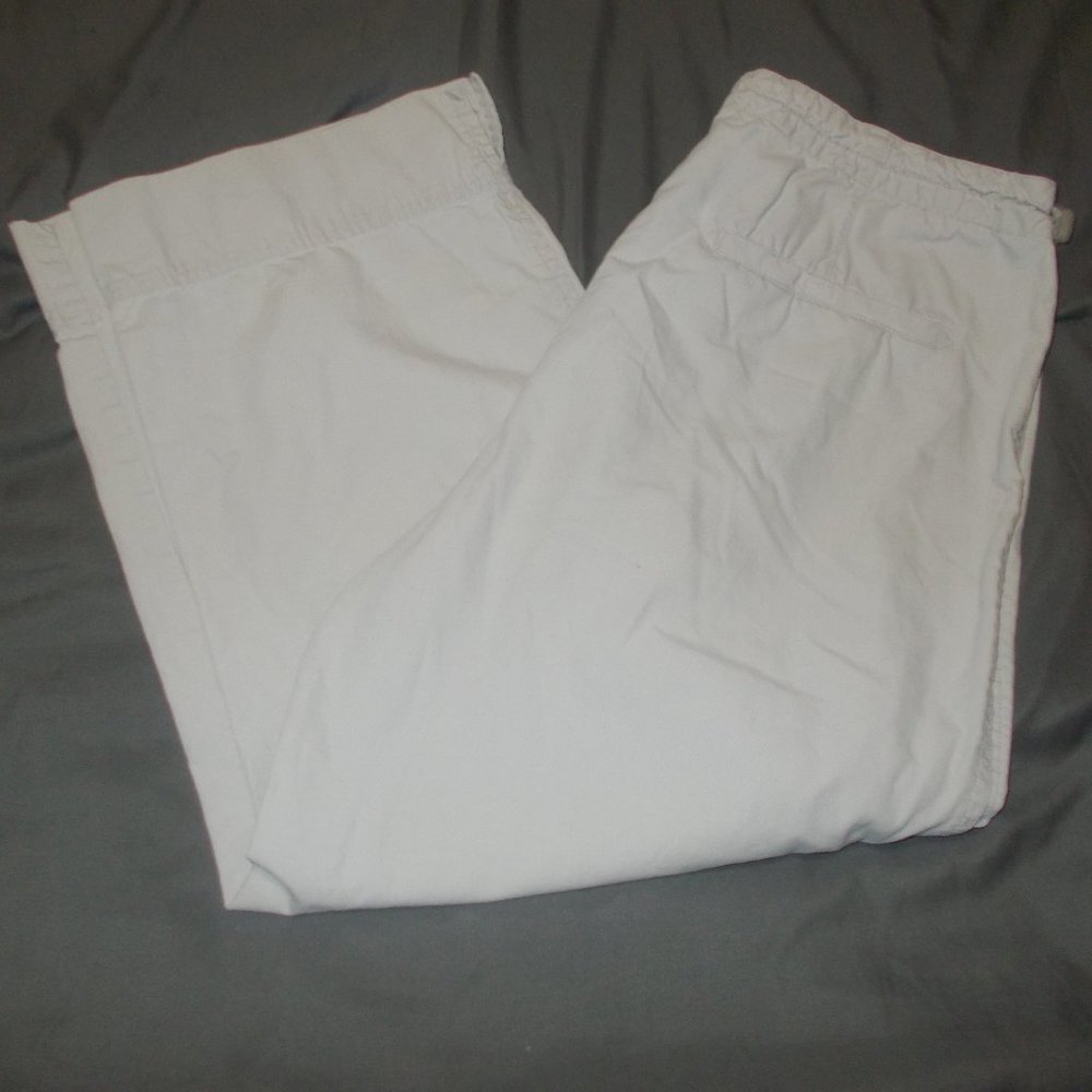 Columbia Women's Capri Pants Light Khaki Size Medium